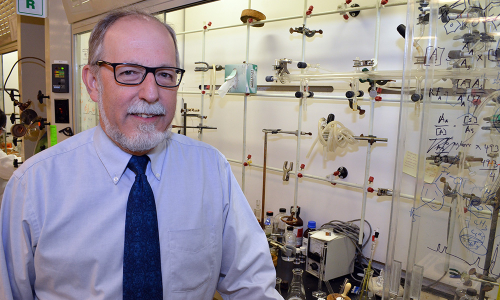 Feature image William Jones in his lab