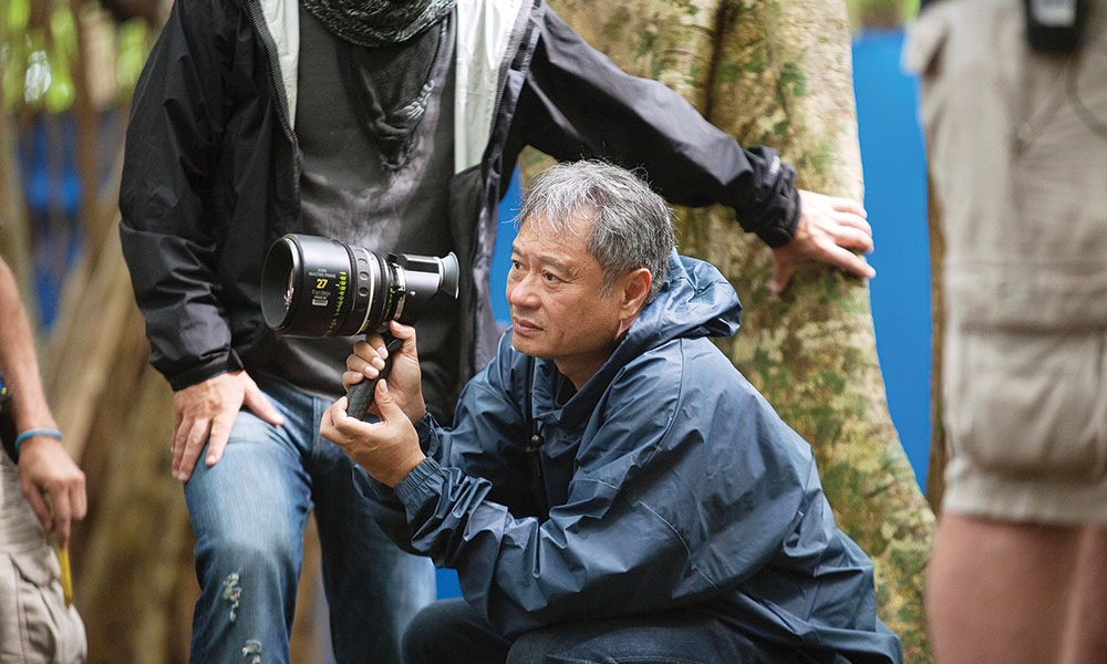 Feature image Ang Lee holding a camera