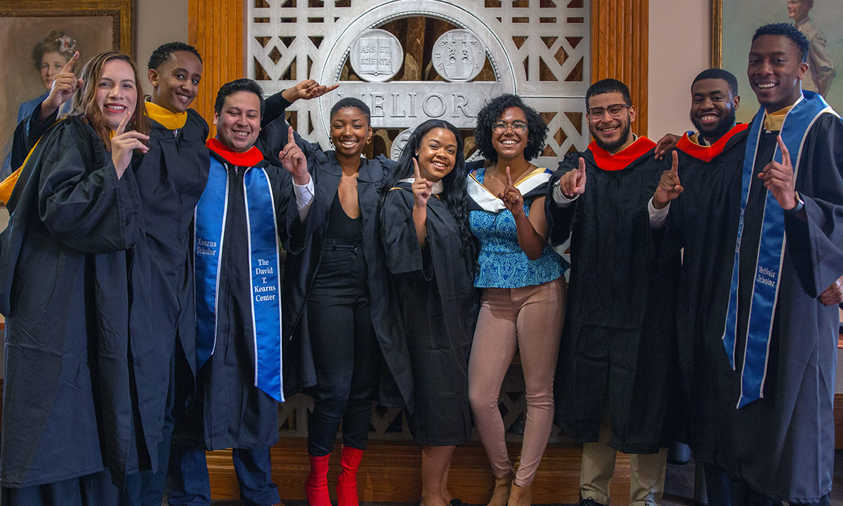 Feature image Nine graduating seniors from the Posse Foundation
