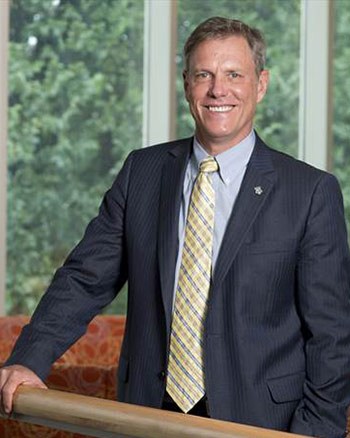 photo of Andrew Ainslie
