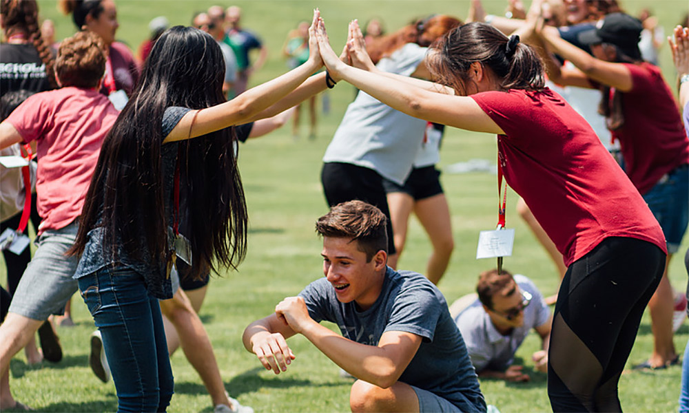 Feature image students engaging in outdoor activities as part of College Horizons icebreaker events
