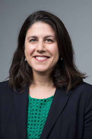 Lisa Kahn.