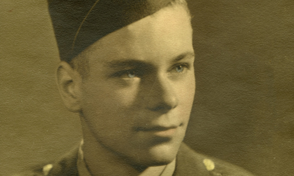 Closeup of Beghold's face.