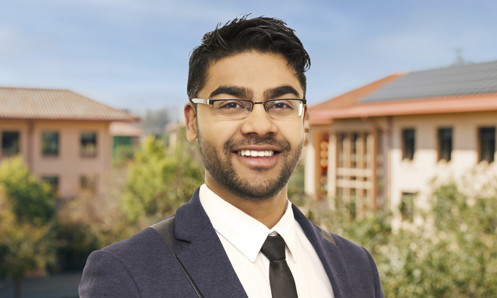 Feature image portrait of Suman Kumar