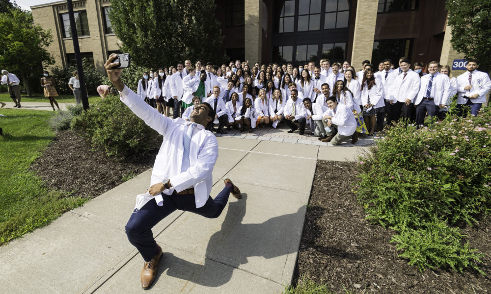 A rite of passage for new medical students : NewsCenter