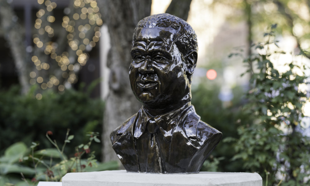 Feature image Bust of William Warfield outside in downtown Rochester, New York.