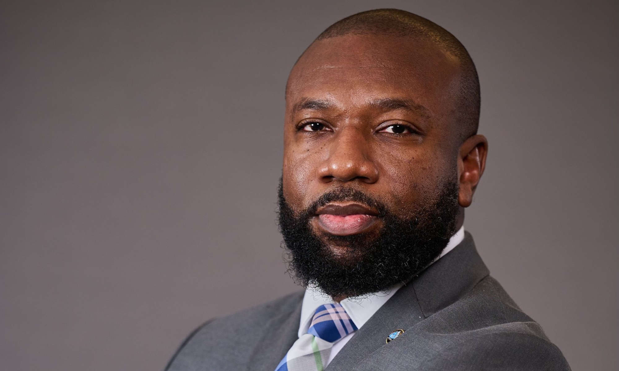 Feature image Horizontal crop of Quchee Collins portrait.