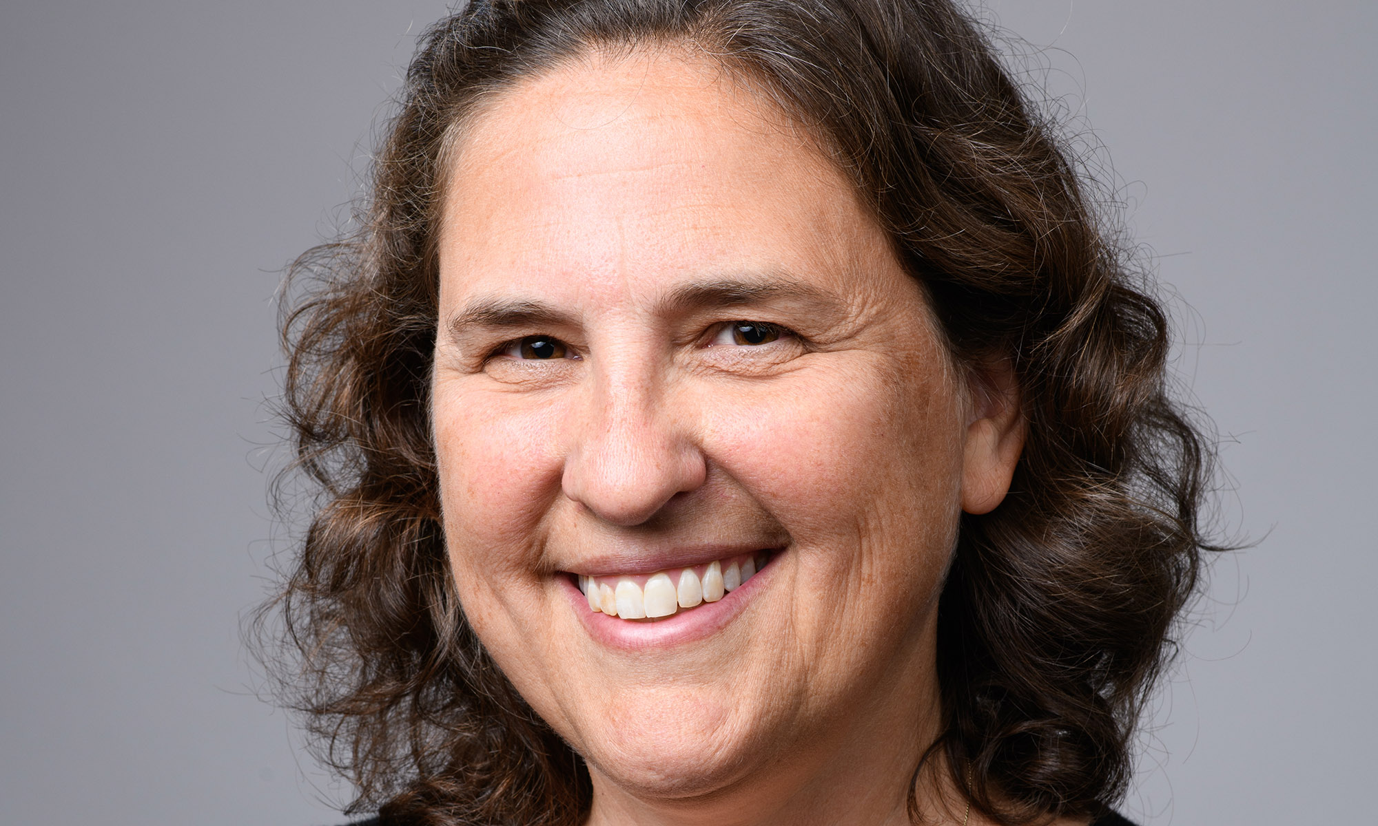 portrait of Wendi Heinzelman