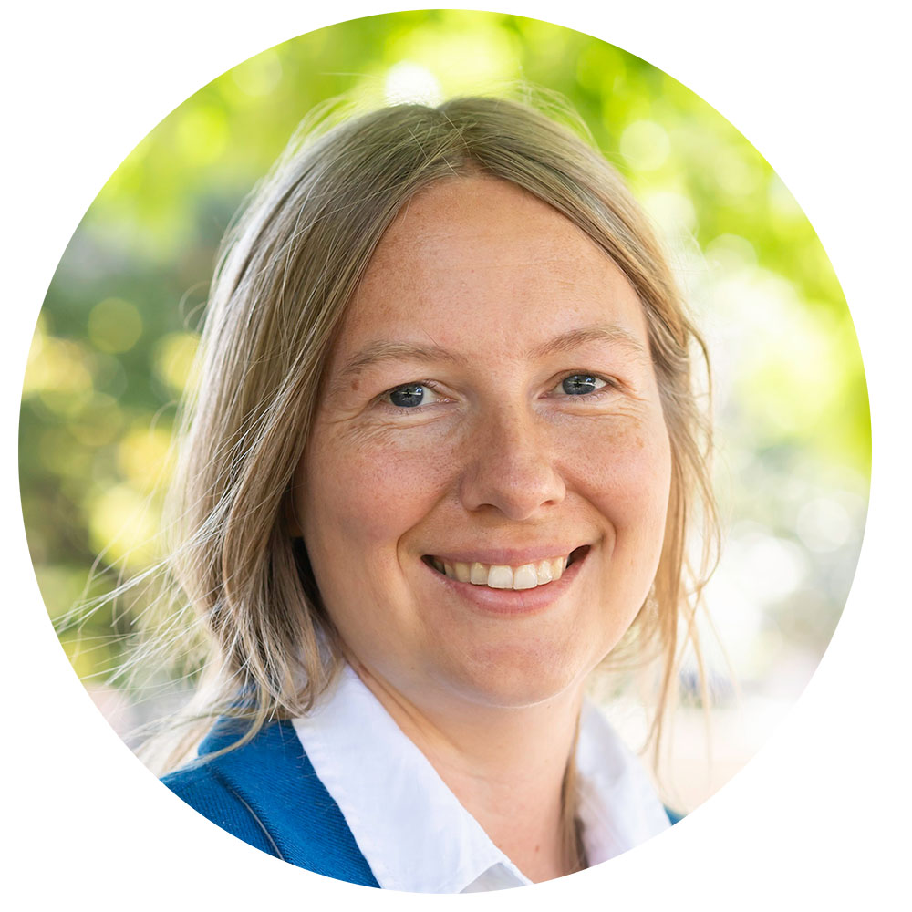 Circle crop of an outdoor portrait of Juliette McGregor.