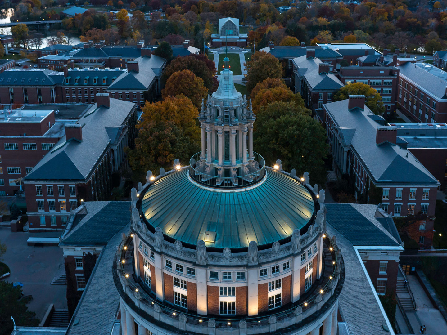Aerial view of the University of Rochester featuring a prominent dome atop one of its buildings.