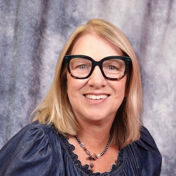 Kathy Headshot
