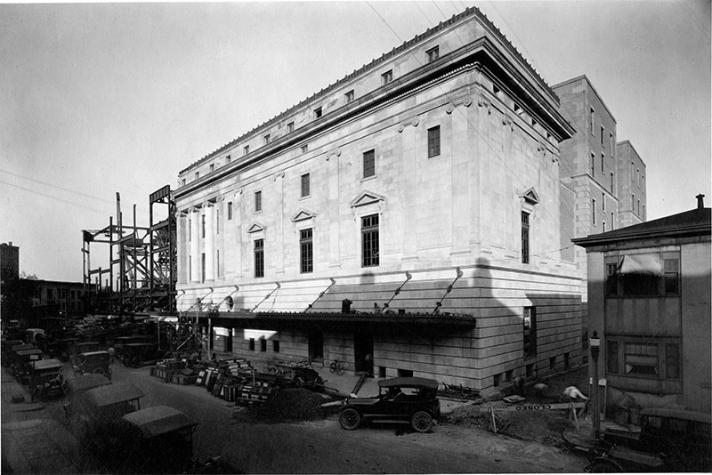 University of Rochester Eastman School opens in 1921