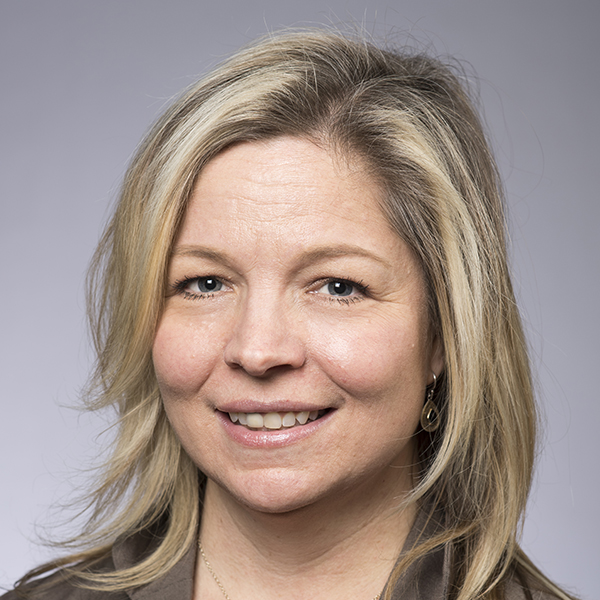 Headshot of Christine.