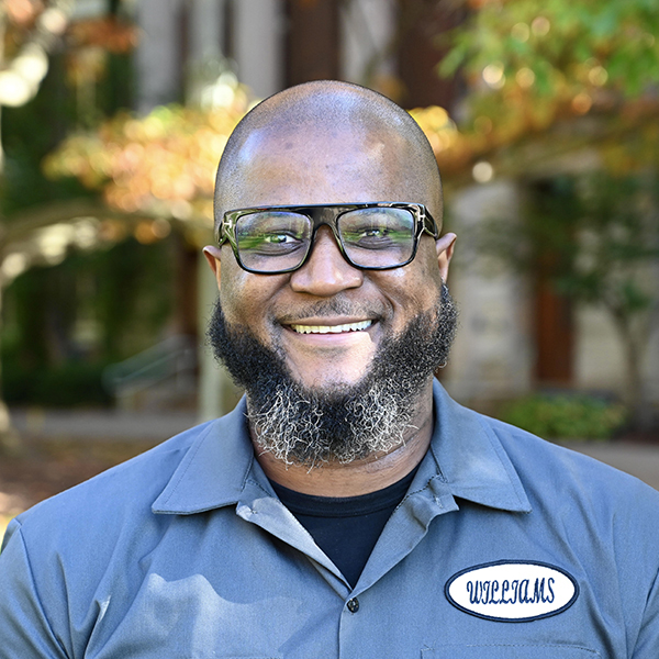 Headshot of Antonio Williams.