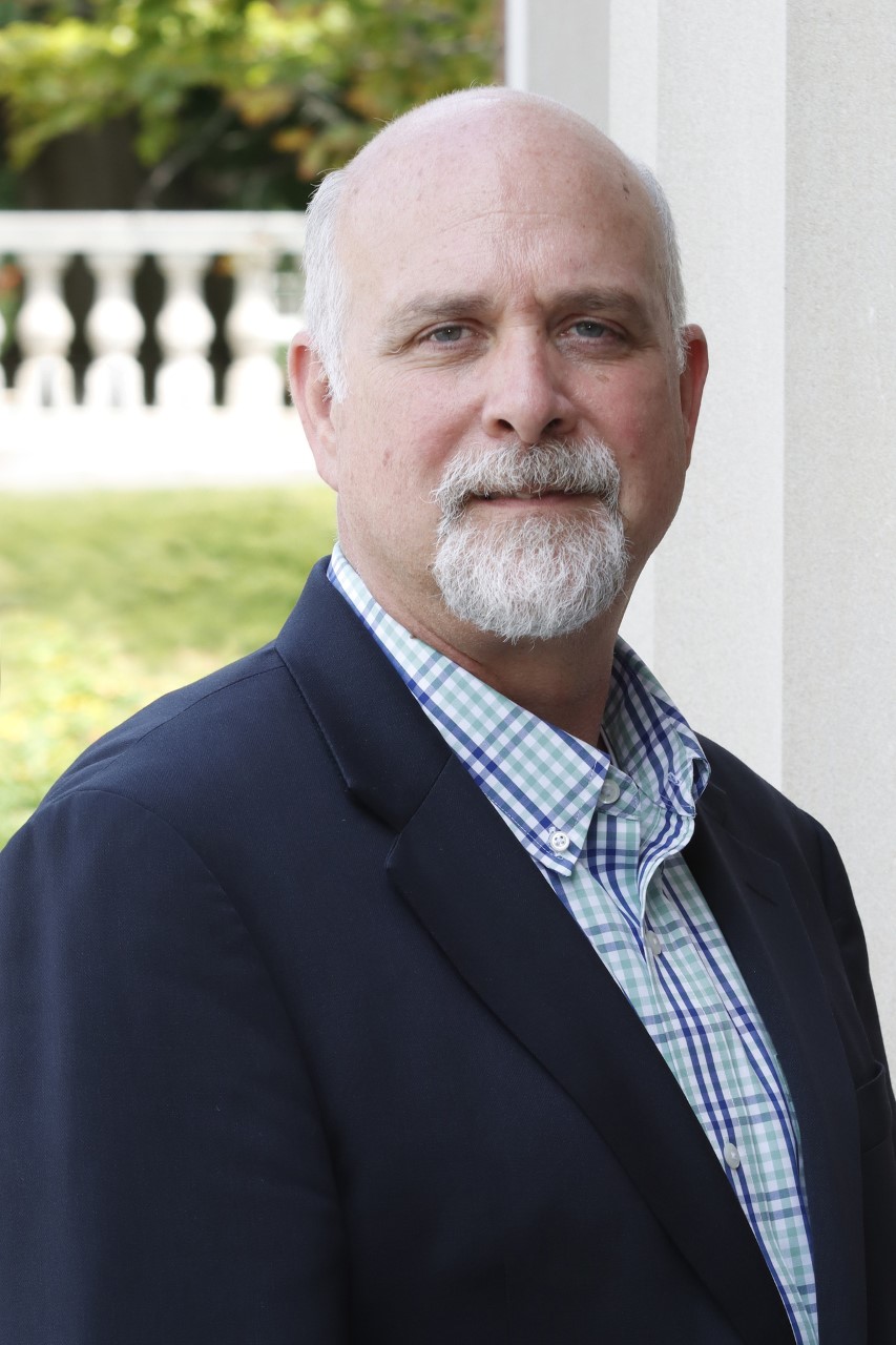 Dennis Proulx Headshot