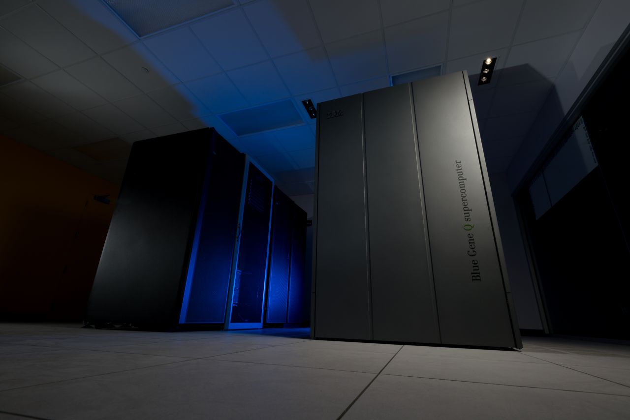 A large server for computing technology